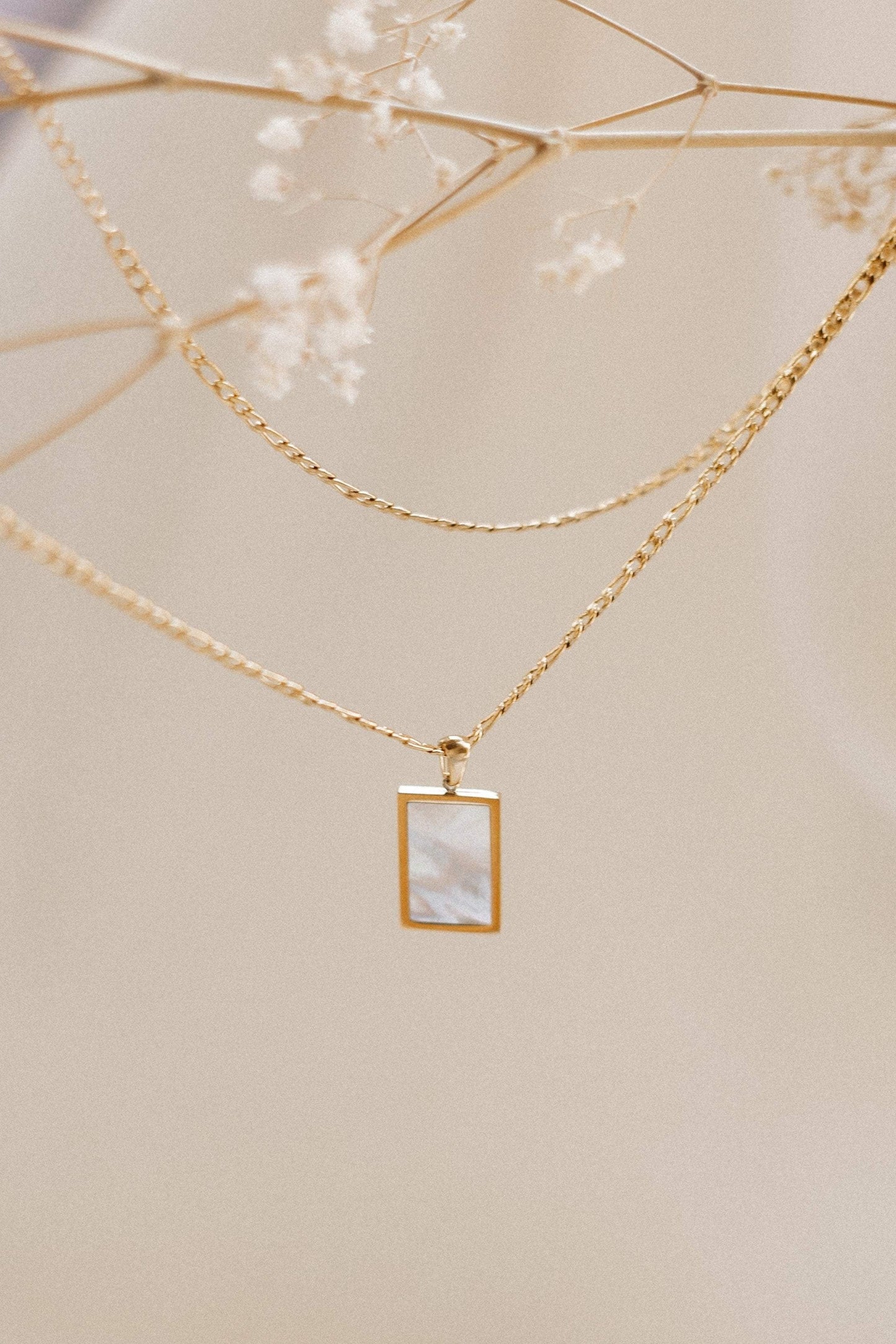 Minimalist Rectangle Pendant Necklace