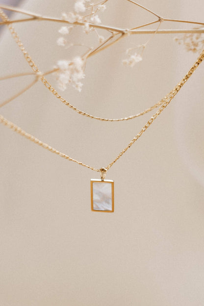 Minimalist Rectangle Pendant Necklace