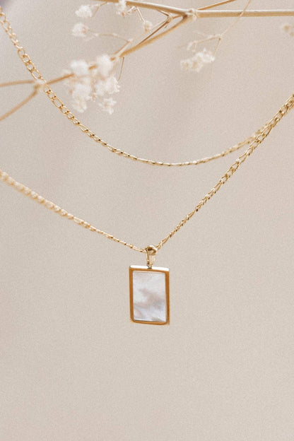 Minimalist Rectangle Pendant Necklace