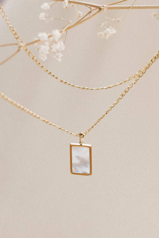 Minimalist Rectangle Pendant Necklace